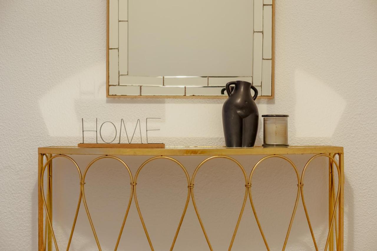 Elegant 3 Bedroom Apt - City Centre - Garage - Metro Lisboa Eksteriør billede