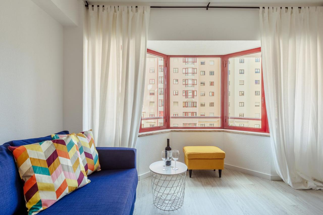 Elegant 3 Bedroom Apt - City Centre - Garage - Metro Lisboa Eksteriør billede