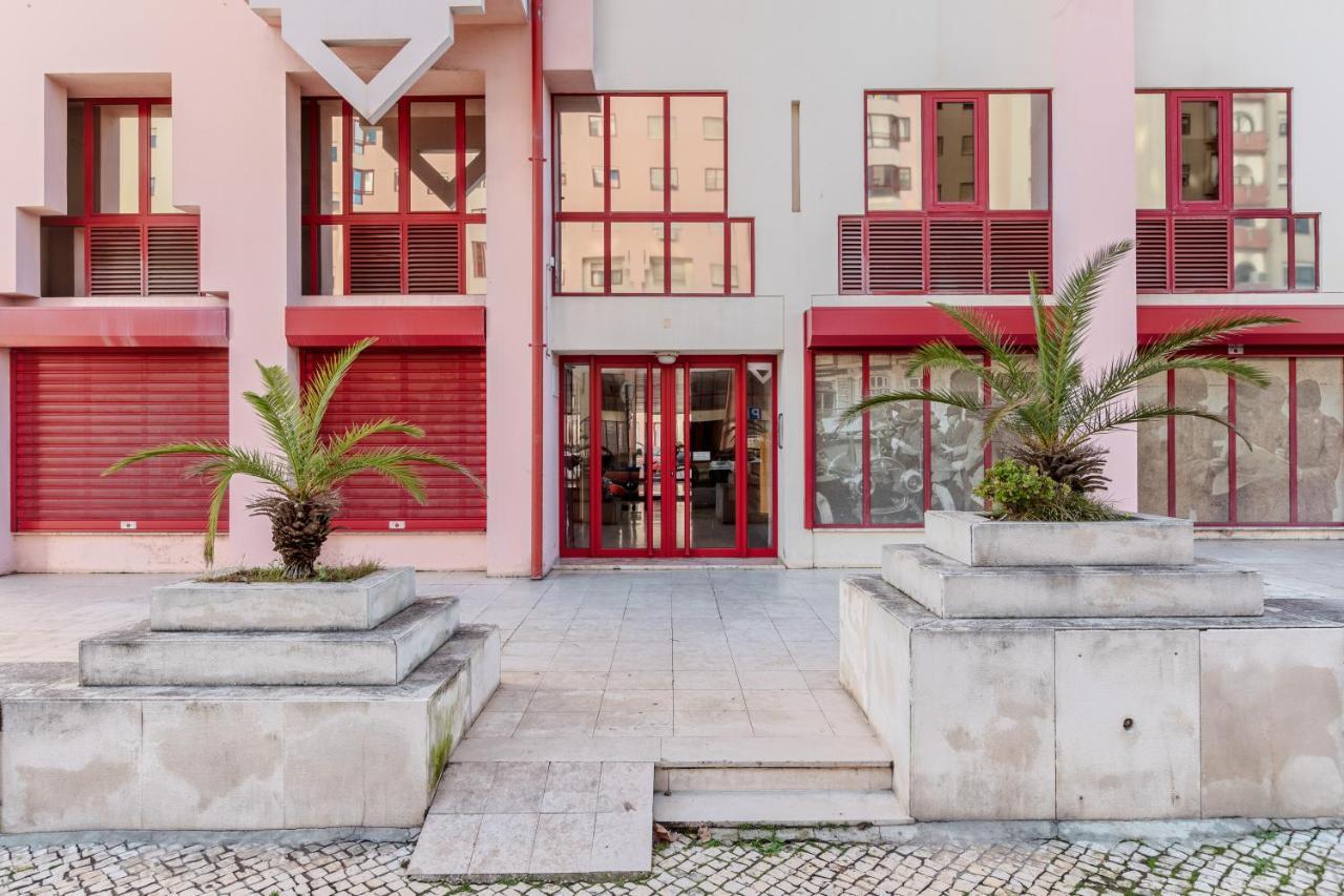 Elegant 3 Bedroom Apt - City Centre - Garage - Metro Lisboa Eksteriør billede