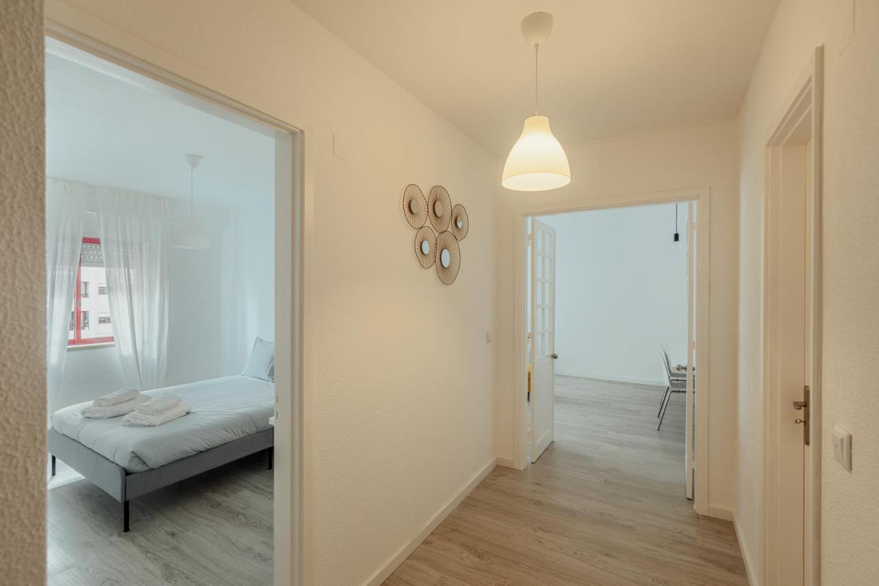 Elegant 3 Bedroom Apt - City Centre - Garage - Metro Lisboa Eksteriør billede