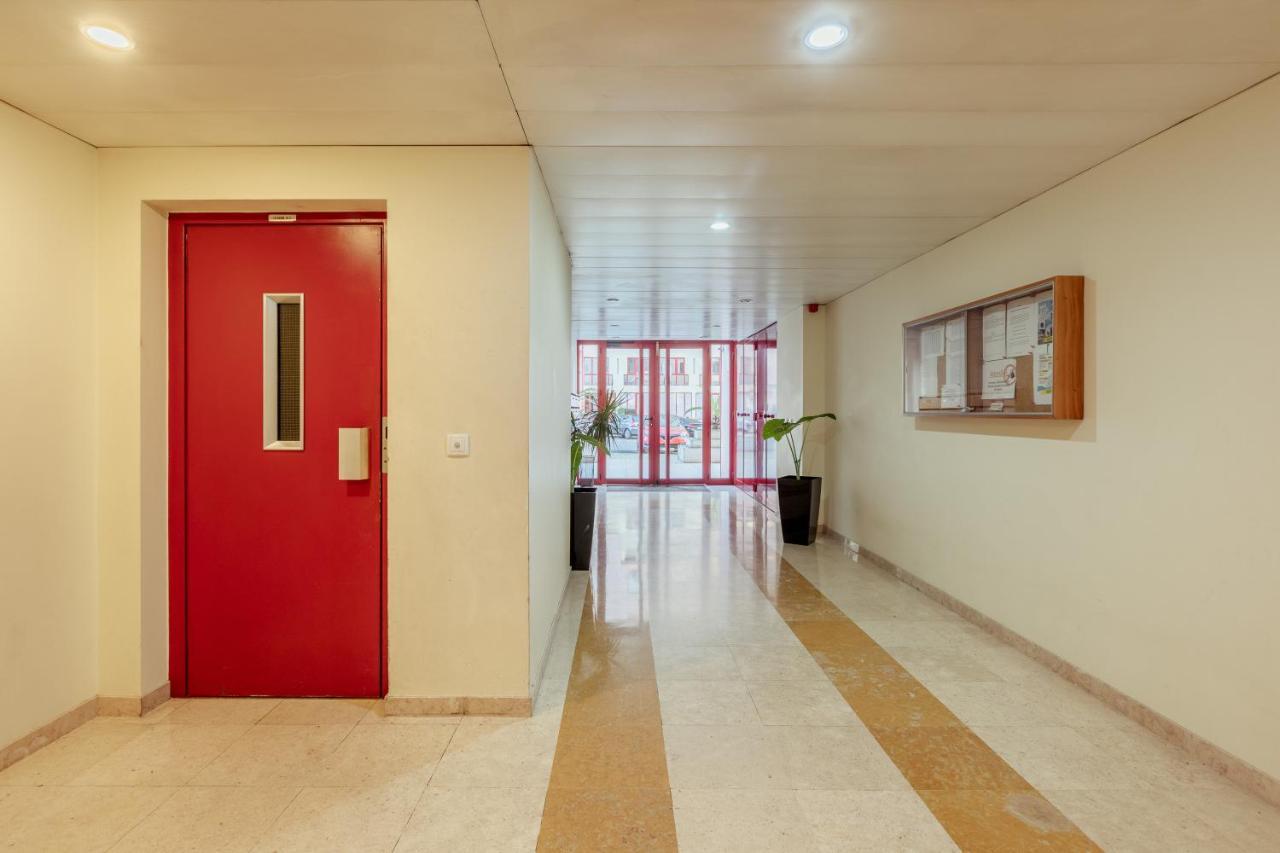 Elegant 3 Bedroom Apt - City Centre - Garage - Metro Lisboa Eksteriør billede